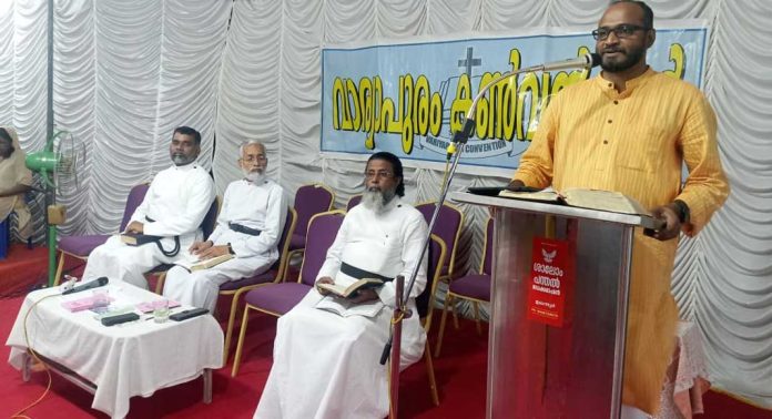 ദൈവഹിതം എന്തെന്ന് തിരിച്ചറിഞ്ഞ് നമ്മുടെ ജീവിതം രൂപപ്പെടുത്തണമെന്ന് ബ്രദർ റോബിൻ തോമസ് ദൈവഹിതം എന്തെന്ന് തിരിച്ചറിഞ്ഞ് നമ്മുടെ ജീവിതം രൂപപ്പെടുത്തണമെന്ന് ബ്രദർ റോബിൻ തോമസ്