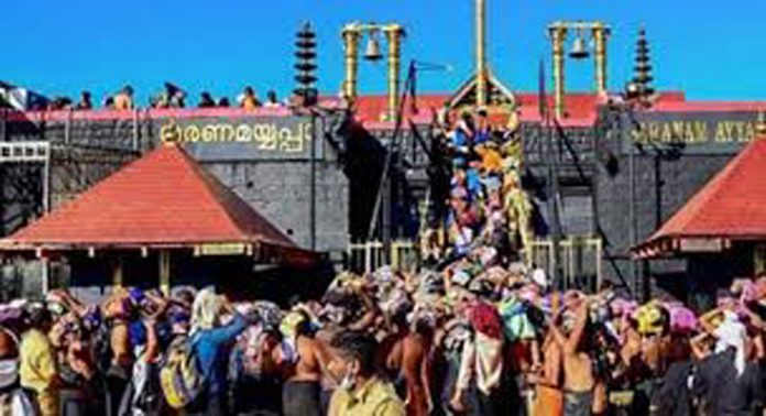 മകരവിളക്ക് ; പരിചയ സമ്പന്നരായ പോലീസ് സംഘത്തെ നിയോഗിക്കണമെന്ന ആവശ്യം ഉയരുന്നു മകരവിളക്ക് ; പരിചയ സമ്പന്നരായ പോലീസ് സംഘത്തെ നിയോഗിക്കണമെന്ന ആവശ്യം ഉയരുന്നു