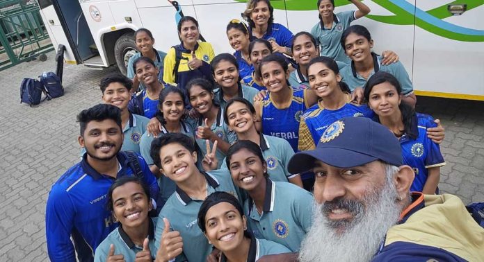 ഝാർഖണ്ഡിനെ ആറ് റൺസിന് തോല്പിച്ച് കേരളം ഝാർഖണ്ഡിനെ ആറ് റൺസിന് തോല്പിച്ച് കേരളം