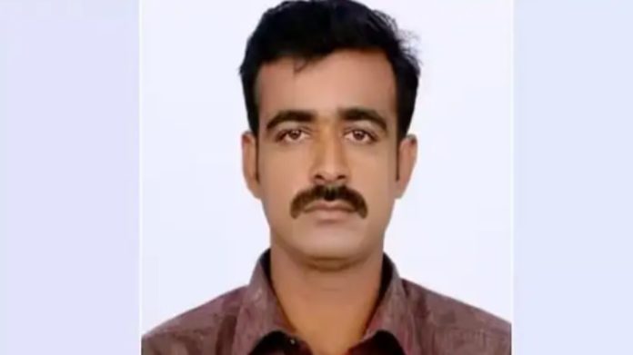 നിയന്ത്രണം തെറ്റിയ ബൈക്ക് ഡിവൈഡറിൽ ഇടിച്ചു മറിഞ്ഞു ; യുവാവിന് ദാരുണാന്ത്യം നിയന്ത്രണം തെറ്റിയ ബൈക്ക് ഡിവൈഡറിൽ ഇടിച്ചു മറിഞ്ഞു ; യുവാവിന് ദാരുണാന്ത്യം