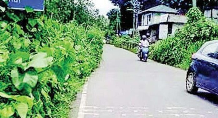 ആറാട്ടുപുഴ ഐക്കാട് പാലം പുനർനിർമിക്കാൻ തയ്യാറാക്കിയ രൂപരേഖയ്ക്ക് ഉൾനാടൻ ജലഗതാഗത വകുപ്പിന്റെ അനുമതിയായില്ല ആറാട്ടുപുഴ ഐക്കാട് പാലം പുനർനിർമിക്കാൻ തയ്യാറാക്കിയ രൂപരേഖയ്ക്ക് ഉൾനാടൻ ജലഗതാഗത വകുപ്പിന്റെ അനുമതിയായില്ല