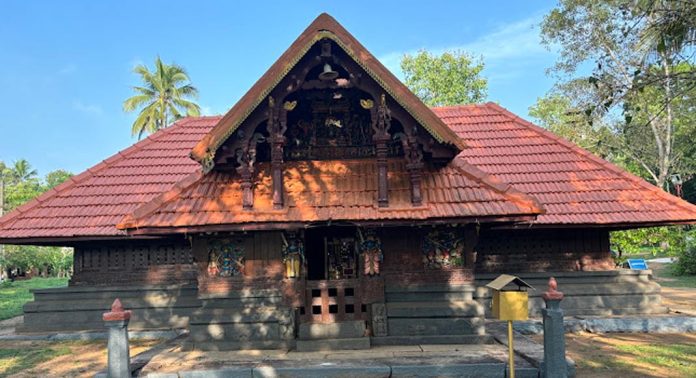 മണ്ണടി ക്ഷേത്രത്തിലെ ഉച്ചബലി നാളെ നടക്കും മണ്ണടി ക്ഷേത്രത്തിലെ ഉച്ചബലി നാളെ നടക്കും