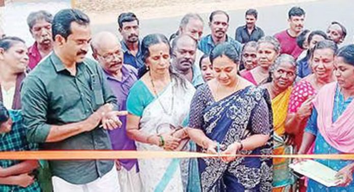 ചേന്നങ്കണ്ടം-പയറ്റുകാല റോഡിന്റെ ഉദ്ഘാടനം നടന്നു ചേന്നങ്കണ്ടം-പയറ്റുകാല റോഡിന്റെ ഉദ്ഘാടനം നടന്നു