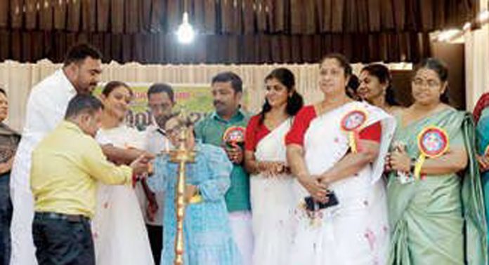 പന്തളം ബ്ലോക്ക് പഞ്ചായത്ത് ഭിന്നശേഷി കലാമേള നടത്തി പന്തളം ബ്ലോക്ക് പഞ്ചായത്ത് ഭിന്നശേഷി കലാമേള നടത്തി