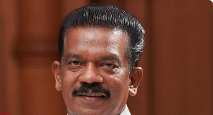 ട്രൈബൽ വകുപ്പിന്റെ ചുമതലയിൽ ഉന്നതകുലജാതൻ വരണമെന്ന സുരേഷ് ഗോപിയുടെ പ്രസ്താവന ഭരണഘടനാ വിരുദ്ധമെന്ന് കെ രാധാകൃഷ്ണൻ എം പി ട്രൈബൽ വകുപ്പിന്റെ ചുമതലയിൽ ഉന്നതകുലജാതൻ വരണമെന്ന സുരേഷ് ഗോപിയുടെ പ്രസ്താവന ഭരണഘടനാ വിരുദ്ധമെന്ന് കെ രാധാകൃഷ്ണൻ എം പി