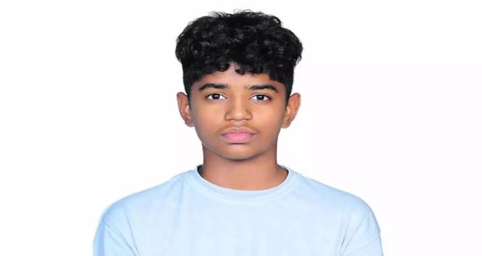 മിഹിര് അഹമ്മദിന്റെ മരണം ; ജെംസ് മോഡേണ് അക്കാദമി വൈസ് പ്രിന്സിപ്പലിനെ സസ്പെന്ഡ് ചെയ്തു മിഹിര് അഹമ്മദിന്റെ മരണം ; ജെംസ് മോഡേണ് അക്കാദമി വൈസ് പ്രിന്സിപ്പലിനെ സസ്പെന്ഡ് ചെയ്തു