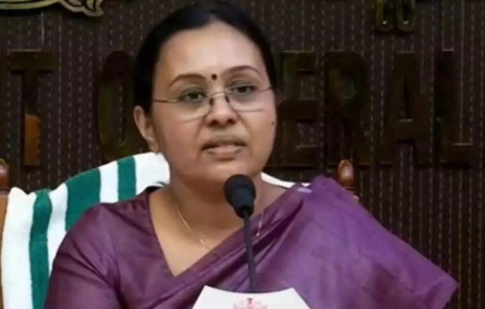 അങ്കണവാടിയില് ഉപ്പുമാവിന് പകരം ബിരിയാണി വേണം : ശങ്കുവിന്റെ ആവശ്യം മന്ത്രിയുടെ അടുത്തെത്തി ; അങ്കണവാടിയിലെ ഭക്ഷണ മെനു പരിഷ്ക്കരിക്കുമെന്ന് മന്ത്രി വീണാ ജോര്ജ് അങ്കണവാടിയില് ഉപ്പുമാവിന് പകരം ബിരിയാണി വേണം : ശങ്കുവിന്റെ ആവശ്യം മന്ത്രിയുടെ അടുത്തെത്തി ; അങ്കണവാടിയിലെ ഭക്ഷണ മെനു പരിഷ്ക്കരിക്കുമെന്ന് മന്ത്രി വീണാ ജോര്ജ്
