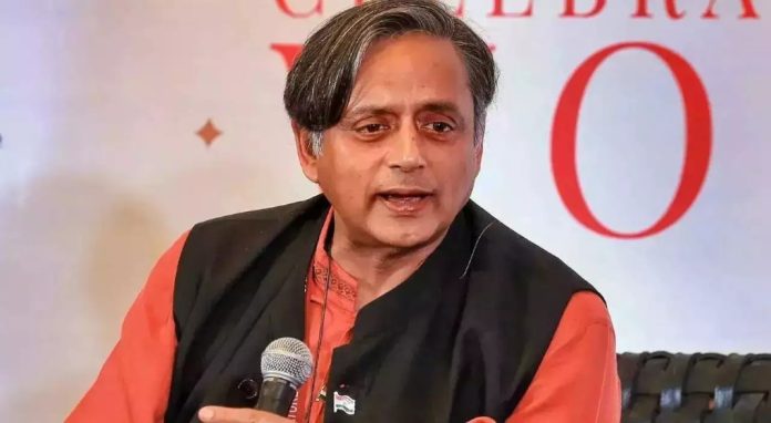മാനനഷ്ടക്കേസ് ; രാജീവ് ചന്ദ്രശേഖറിന്റെ പരാതിയില് ശശി തരൂരിന് സമന്സ് മാനനഷ്ടക്കേസ് ; രാജീവ് ചന്ദ്രശേഖറിന്റെ പരാതിയില് ശശി തരൂരിന് സമന്സ്
