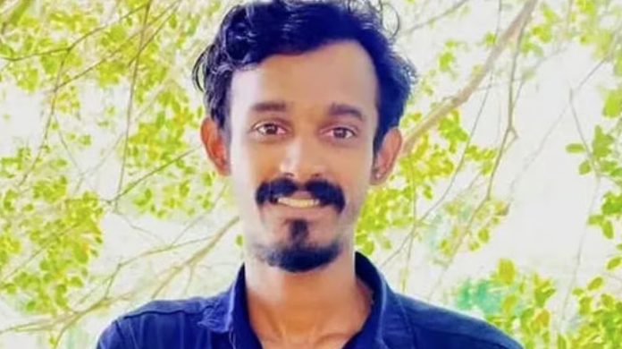 ഊഞ്ഞാല് കയര് കഴുത്തില് കുരുങ്ങി യുവാവ് മരിച്ചു ഊഞ്ഞാല് കയര് കഴുത്തില് കുരുങ്ങി യുവാവ് മരിച്ചു