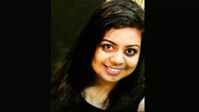 മൈസൂരുവിലുണ്ടായ വാഹനാപകടത്തിൽ മാനന്തവാടി സ്വദേശിനിക്ക് ദാരുണാന്ത്യം മൈസൂരുവിലുണ്ടായ വാഹനാപകടത്തിൽ മാനന്തവാടി സ്വദേശിനിക്ക് ദാരുണാന്ത്യം