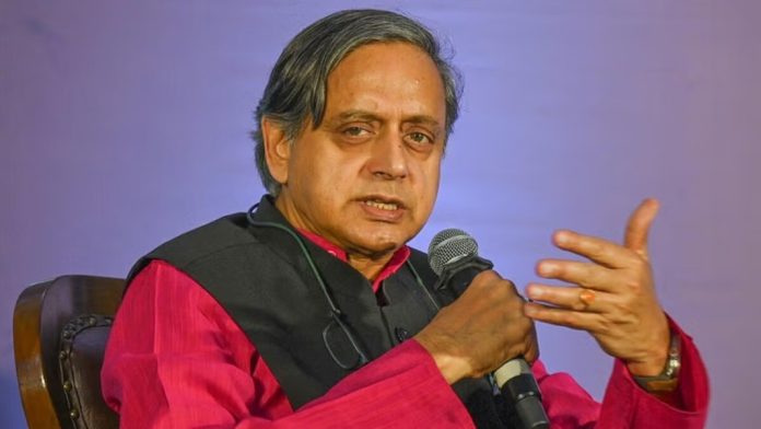 വ്യാവസായിക മേഖലയിലെ കേരളത്തിന്റെ വളര്ച്ച അതിശയിപ്പിക്കുന്നത് ; തന്റെ നിലപാടില് മാറ്റമില്ലെന്ന് എംപി ശശി തരൂര് വ്യാവസായിക മേഖലയിലെ കേരളത്തിന്റെ വളര്ച്ച അതിശയിപ്പിക്കുന്നത് ; തന്റെ നിലപാടില് മാറ്റമില്ലെന്ന് എംപി ശശി തരൂര്