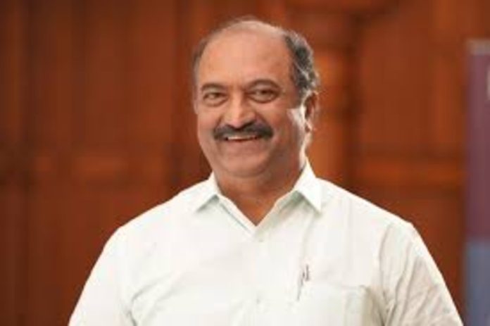 കാരുണ്യ ആരോഗ്യ സുരക്ഷാ പദ്ധതിക്ക് 300 കോടി അനുവദിച്ചു കാരുണ്യ ആരോഗ്യ സുരക്ഷാ പദ്ധതിക്ക് 300 കോടി അനുവദിച്ചു