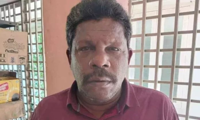 സ്കൂളിന് സമീപം കഞ്ചാവ് വിൽപന ; പ്രതിക്ക് കഠിനതടവും പിഴയും ശിക്ഷ സ്കൂളിന് സമീപം കഞ്ചാവ് വിൽപന ; പ്രതിക്ക് കഠിനതടവും പിഴയും ശിക്ഷ