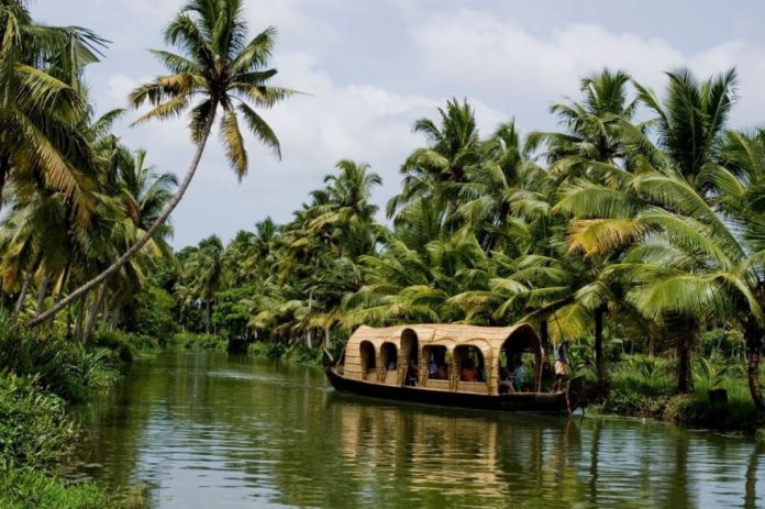 മോസ്റ്റ് വെൽകമിങ് റീജിയൺസ് : മികച്ച സ്ഥാനം കരസ്ഥമാക്കി കേരളം മോസ്റ്റ് വെൽകമിങ് റീജിയൺസ് : മികച്ച സ്ഥാനം കരസ്ഥമാക്കി കേരളം