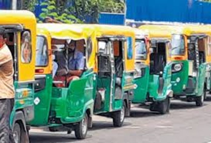 മാര്ച്ച് ഒന്ന് മുതല് ഓട്ടോയില് സ്റ്റിക്കർ പതിക്കണം ; സര്ക്കുലര് പുറത്തിറക്കി മാര്ച്ച് ഒന്ന് മുതല് ഓട്ടോയില് സ്റ്റിക്കർ പതിക്കണം ; സര്ക്കുലര് പുറത്തിറക്കി