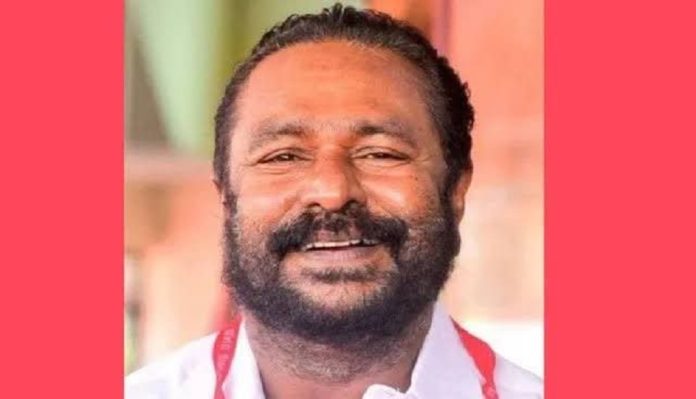 ജനങ്ങള്ക്കാകെ സുസമ്മതനായ പൊതുപ്രവര്ത്തകൻ ; എവി റസലിന്റെ വിയോഗത്തില് അനുശോചനം രേഖപ്പെടുത്തി മുഖ്യമന്ത്രി ജനങ്ങള്ക്കാകെ സുസമ്മതനായ പൊതുപ്രവര്ത്തകൻ ; എവി റസലിന്റെ വിയോഗത്തില് അനുശോചനം രേഖപ്പെടുത്തി മുഖ്യമന്ത്രി