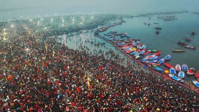 മഹാ കുംഭ മേളയിൽ ഇതുവരെ എത്തിയത് 62 കോടി ഭക്തർ മഹാ കുംഭ മേളയിൽ ഇതുവരെ എത്തിയത് 62 കോടി ഭക്തർ