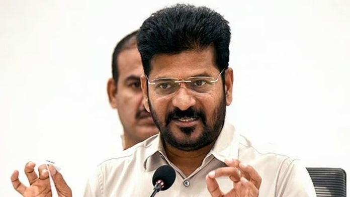 തെലങ്കാനയിലെ സിബിഎസ്ഇ സ്കൂളുകളില് തെലുങ്ക് നിര്ബന്ധം, ഉത്തരവുമായി സര്ക്കാര് തെലങ്കാനയിലെ സിബിഎസ്ഇ സ്കൂളുകളില് തെലുങ്ക് നിര്ബന്ധം, ഉത്തരവുമായി സര്ക്കാര്