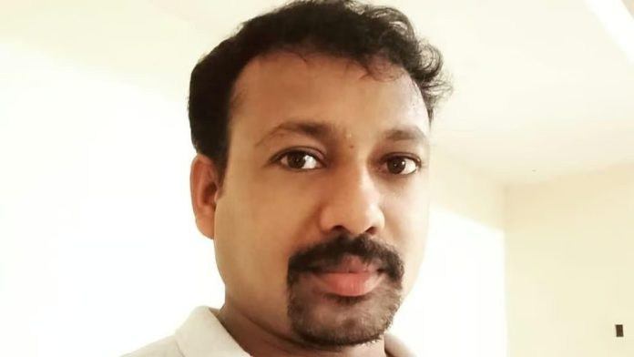 സുഹൃത്തുക്കള് തമ്മില് തര്ക്കം ; വടക്കാഞ്ചേരിയില് യുവാവ് വെട്ടേറ്റു മരിച്ചു സുഹൃത്തുക്കള് തമ്മില് തര്ക്കം ; വടക്കാഞ്ചേരിയില് യുവാവ് വെട്ടേറ്റു മരിച്ചു