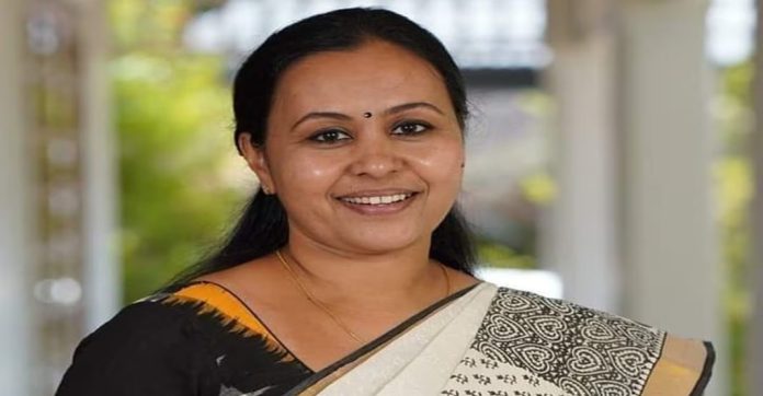 ആശാ വർക്കർമാരുടെ കാര്യത്തിൽ സർക്കാരിന് അനുഭാവപൂർവ നിലപാട് : മന്ത്രി വീണാ ജോർജ് ആശാ വർക്കർമാരുടെ കാര്യത്തിൽ സർക്കാരിന് അനുഭാവപൂർവ നിലപാട് : മന്ത്രി വീണാ ജോർജ്
