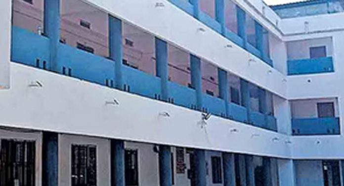 ഇഴഞ്ഞു നീങ്ങി റാന്നി മിനി സിവിൽ സ്റ്റേഷന് നിര്മ്മാണം ഇഴഞ്ഞു നീങ്ങി റാന്നി മിനി സിവിൽ സ്റ്റേഷന് നിര്മ്മാണം