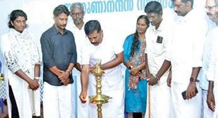 വനിതകൾക്ക് സ്വയംതൊഴിൽ പരിശീലന യൂണിറ്റ് തുടങ്ങി വനിതകൾക്ക് സ്വയംതൊഴിൽ പരിശീലന യൂണിറ്റ് തുടങ്ങി