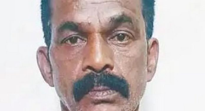 ആലപ്പുഴയില് അയല്വാസികള് തമ്മില് തര്ക്കം ; തടസം പിടിക്കാനെത്തിയയാള്ക്ക് വെട്ടേറ്റു ആലപ്പുഴയില് അയല്വാസികള് തമ്മില് തര്ക്കം ; തടസം പിടിക്കാനെത്തിയയാള്ക്ക് വെട്ടേറ്റു