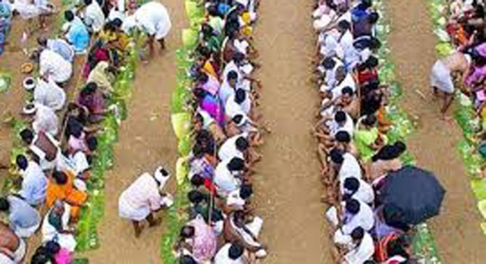 ആറന്മുള വള്ളസദ്യയുടെ വഴിപാട് ബുക്കിംഗ് ആരംഭിച്ചു ആറന്മുള വള്ളസദ്യയുടെ വഴിപാട് ബുക്കിംഗ് ആരംഭിച്ചു