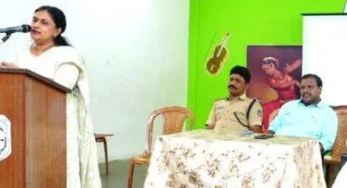 അടൂർ ഹോളി ഏഞ്ചൽസ് സ്കൂളിൽ വിദ്യാർഥി കൗൺസിൽ സംഘടിപ്പിച്ചു അടൂർ ഹോളി ഏഞ്ചൽസ് സ്കൂളിൽ വിദ്യാർഥി കൗൺസിൽ സംഘടിപ്പിച്ചു
