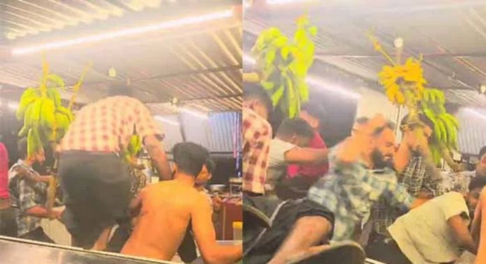 അടൂര് തെങ്ങമത്ത് രണ്ടു യുവാക്കള്ക്ക് നേരെ 12 അംഗ സംഘത്തിന്റെ മര്ദ്ദനം അടൂര് തെങ്ങമത്ത് രണ്ടു യുവാക്കള്ക്ക് നേരെ 12 അംഗ സംഘത്തിന്റെ മര്ദ്ദനം