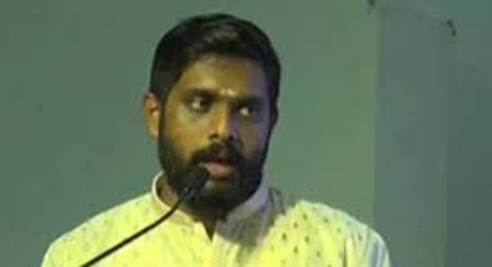 ഓഫര് തട്ടിപ്പ് കേസിലെ പ്രതി അനന്തു കൃഷ്ണന്റെ വാഹനങ്ങള് കസ്റ്റഡിയിലെടുത്ത് പോലീസ് ഓഫര് തട്ടിപ്പ് കേസിലെ പ്രതി അനന്തു കൃഷ്ണന്റെ വാഹനങ്ങള് കസ്റ്റഡിയിലെടുത്ത് പോലീസ്