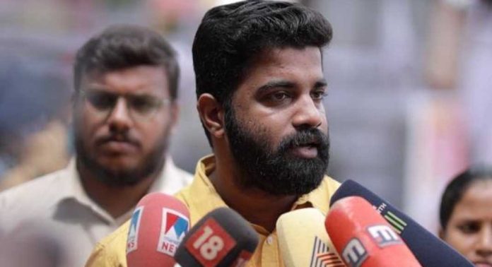 കോട്ടയം നഴ്സിംഗ് കോളേജിലെ റാഗിംഗ് വിഷയത്തിൽ പ്രതികരണവുമായി എസ്എഫ്ഐ കോട്ടയം നഴ്സിംഗ് കോളേജിലെ റാഗിംഗ് വിഷയത്തിൽ പ്രതികരണവുമായി എസ്എഫ്ഐ