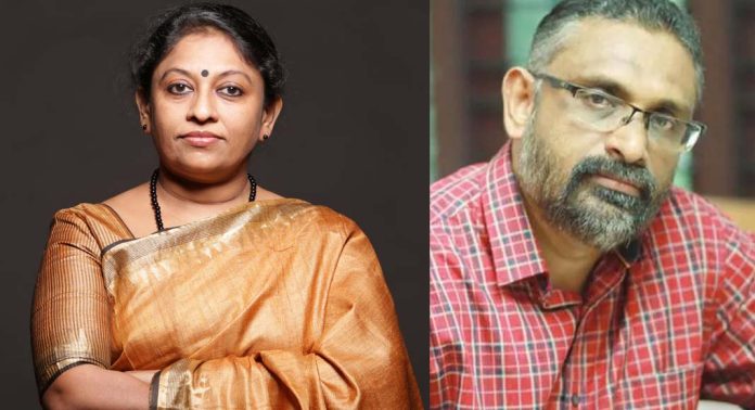 കോൺഗ്രസിനെയും ഹിന്ദുമഹാസഭയെയും താരതമ്യം ചെയ്തതിനെചൊല്ലി എഴുത്തുകാർ തമ്മിൽ വാക്പോര് കോൺഗ്രസിനെയും ഹിന്ദുമഹാസഭയെയും താരതമ്യം ചെയ്തതിനെചൊല്ലി എഴുത്തുകാർ തമ്മിൽ വാക്പോര്