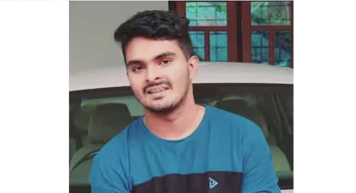 തിരുവനന്തപുരത്ത് കൂട്ടക്കൊലപാതകത്തിലെ പ്രതി അഫാനെ മെഡിക്കൽ കോളേജ് ആശുപത്രിയിൽ പ്രവേശിപ്പിച്ചു തിരുവനന്തപുരത്ത് കൂട്ടക്കൊലപാതകത്തിലെ പ്രതി അഫാനെ മെഡിക്കൽ കോളേജ് ആശുപത്രിയിൽ പ്രവേശിപ്പിച്ചു