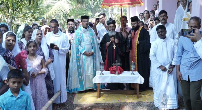 പത്തനാപുരം മാക്കുളം ഹെർമ്മോൻ ഓർത്തഡോക്സ് ദൈവാലയത്തിന്റെ ശിലാസ്ഥാപന കർമ്മം നിർവ്വഹിച്ചു പത്തനാപുരം മാക്കുളം ഹെർമ്മോൻ ഓർത്തഡോക്സ് ദൈവാലയത്തിന്റെ ശിലാസ്ഥാപന കർമ്മം നിർവ്വഹിച്ചു