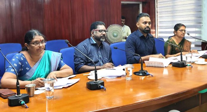 പട്ടികജാതി-പട്ടികവര്ഗ വിഭാഗങ്ങളുടെ അടിസ്ഥാനസൗകര്യവികസനത്തിന് പ്രഥമ പരിഗണന : ഡെപ്യൂട്ടി സ്പീക്കര് പട്ടികജാതി-പട്ടികവര്ഗ വിഭാഗങ്ങളുടെ അടിസ്ഥാനസൗകര്യവികസനത്തിന് പ്രഥമ പരിഗണന : ഡെപ്യൂട്ടി സ്പീക്കര്