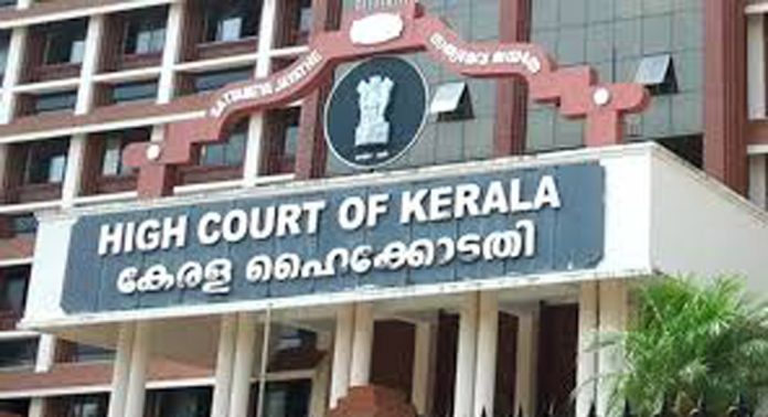 ഭർത്താവിന് നിശ്ചിത പ്രായപരിധി കഴിഞ്ഞുവെന്നതിന്റെ പേരിൽ ഭാര്യക്ക് കൃത്രിമ ഗർഭധാരണ ചികിത്സ നിഷേധിക്കാനാവില്ലെന്ന് ഹൈക്കോടതി ഭർത്താവിന് നിശ്ചിത പ്രായപരിധി കഴിഞ്ഞുവെന്നതിന്റെ പേരിൽ ഭാര്യക്ക് കൃത്രിമ ഗർഭധാരണ ചികിത്സ നിഷേധിക്കാനാവില്ലെന്ന് ഹൈക്കോടതി