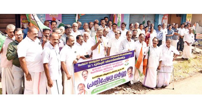 സിപിഎമ്മും സർക്കാരും അഴിഞ്ഞാടുന്നു : അഡ്വ. അനിൽ തോമസ് സിപിഎമ്മും സർക്കാരും അഴിഞ്ഞാടുന്നു : അഡ്വ. അനിൽ തോമസ്