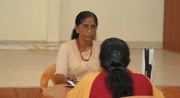 തിരുവല്ലയിൽ വനിതാ കമ്മിഷന് അദാലത്ത് : 15 പരാതികള്ക്ക് പരിഹാരം തിരുവല്ലയിൽ വനിതാ കമ്മിഷന് അദാലത്ത് : 15 പരാതികള്ക്ക് പരിഹാരം