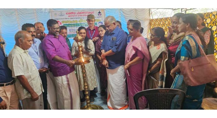 കടമ്പനാട് ഈശ്വരന് നായര് സ്മാരക സര്ക്കാര് വിഷവൈദ്യ ആശുപത്രിയുടെ ഇരുപത്താറാമത് സ്ഥാപക ദിനാഘോഷം നടത്തി കടമ്പനാട് ഈശ്വരന് നായര് സ്മാരക സര്ക്കാര് വിഷവൈദ്യ ആശുപത്രിയുടെ ഇരുപത്താറാമത് സ്ഥാപക ദിനാഘോഷം നടത്തി