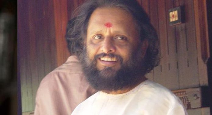 പെരിങ്ങനാട് തൃച്ചേന്ദമംഗലം മഹാദേവർ ക്ഷേത്രത്തിന്റെ ശിവരാത്രി പുരസ്കാരം കൈതപ്രം ദാമോദരൻ നമ്പൂതിരിക്ക് പെരിങ്ങനാട് തൃച്ചേന്ദമംഗലം മഹാദേവർ ക്ഷേത്രത്തിന്റെ ശിവരാത്രി പുരസ്കാരം കൈതപ്രം ദാമോദരൻ നമ്പൂതിരിക്ക്