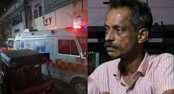 കാസർഗോഡ് ഉപ്പളയിൽ യുവാവിനെ വെട്ടിക്കൊന്നു കാസർഗോഡ് ഉപ്പളയിൽ യുവാവിനെ വെട്ടിക്കൊന്നു
