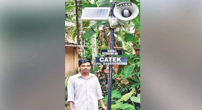 വന്യജീവി ശല്യം കുറക്കുന്നതിൽ ജനങ്ങൾക്ക് ആശ്വാസമായി എലിഫൻറ് റിപ്പല്ലർ തയ്യാര് വന്യജീവി ശല്യം കുറക്കുന്നതിൽ ജനങ്ങൾക്ക് ആശ്വാസമായി എലിഫൻറ് റിപ്പല്ലർ തയ്യാര്