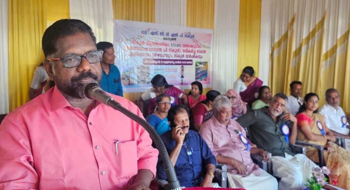 കൊടുമണ് സര്ക്കാര് എസ്സിവി എല്പി സ്കൂളിൽ ഓഡിറ്റോറിയം, വര്ണകൂടാരം എന്നിവയുടെ ഉദ്ഘാടനം നടത്തി കൊടുമണ് സര്ക്കാര് എസ്സിവി എല്പി സ്കൂളിൽ ഓഡിറ്റോറിയം, വര്ണകൂടാരം എന്നിവയുടെ ഉദ്ഘാടനം നടത്തി