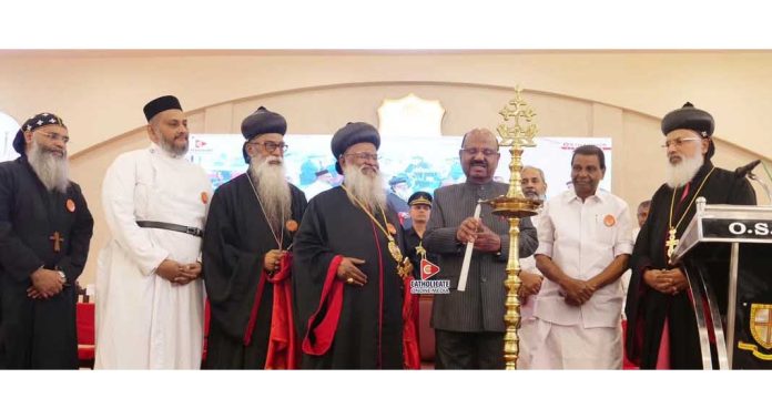 മലങ്കര ഓർത്തഡോക്സ് സഭയുടെ ജീവകാരുണ്യപദ്ധതിയായ സഹോദരന്റെ മൂന്നാം വാർഷികം പശ്ചിമബംഗാൾ ഗവർണർ ഡോ.സി.വി ആനന്ദബോസ് ഉദ്ഘാടനം ചെയ്തു മലങ്കര ഓർത്തഡോക്സ് സഭയുടെ ജീവകാരുണ്യപദ്ധതിയായ സഹോദരന്റെ മൂന്നാം വാർഷികം പശ്ചിമബംഗാൾ ഗവർണർ ഡോ.സി.വി ആനന്ദബോസ് ഉദ്ഘാടനം ചെയ്തു
