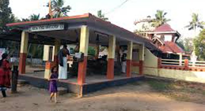 നിരണം തൃക്കപാലീശ്വരം ദക്ഷിണാമൂർത്തി ക്ഷേത്രത്തില് നാലമ്പല സമർപ്പണം ഇന്ന് നിരണം തൃക്കപാലീശ്വരം ദക്ഷിണാമൂർത്തി ക്ഷേത്രത്തില് നാലമ്പല സമർപ്പണം ഇന്ന്