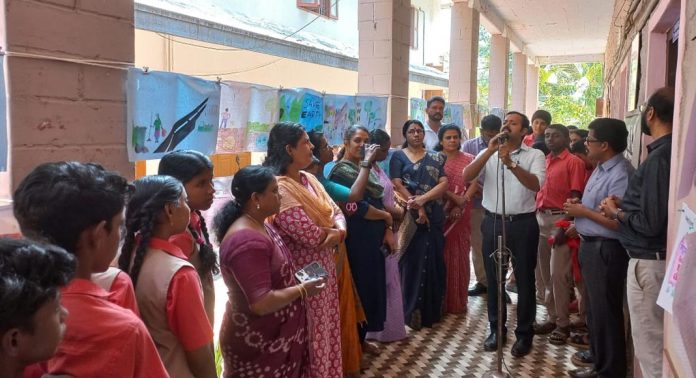മാലിന്യ മുക്തം നവകേരളം ജനകീയ ക്യാമ്പയിൻ ; ഇലന്തൂർ ബ്ലോക്ക് പഞ്ചായത്തുതല ചിത്ര പ്രദർശനം സമാപിച്ചു മാലിന്യ മുക്തം നവകേരളം ജനകീയ ക്യാമ്പയിൻ ; ഇലന്തൂർ ബ്ലോക്ക് പഞ്ചായത്തുതല ചിത്ര പ്രദർശനം സമാപിച്ചു
