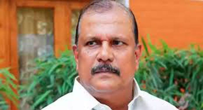 ലീഗിനും, ജമാ അത്തെ ഇസ്ലാമിക്കും താഴെയാടാ എംഎൽഎമാരും, എസ്എൻഡിപിയും, എൻഎസ്എസ്സും ; പിസി ജോർജ് ലീഗിനും, ജമാ അത്തെ ഇസ്ലാമിക്കും താഴെയാടാ എംഎൽഎമാരും, എസ്എൻഡിപിയും, എൻഎസ്എസ്സും ; പിസി ജോർജ്