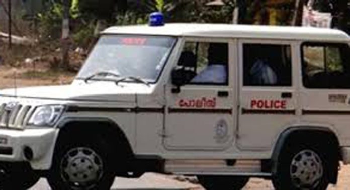 സാക്ഷിമൊഴി മാറ്റിപ്പറയാത്തതിന് ഭീഷണി ; കൊലക്കേസ് പ്രതിയെ പത്തനംതിട്ട പോലീസ് അറസ്റ്റ് ചെയ്തു സാക്ഷിമൊഴി മാറ്റിപ്പറയാത്തതിന് ഭീഷണി ; കൊലക്കേസ് പ്രതിയെ പത്തനംതിട്ട പോലീസ് അറസ്റ്റ് ചെയ്തു