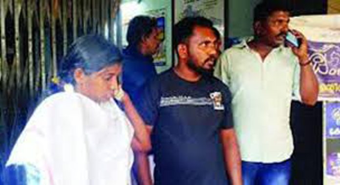 പത്തനംതിട്ട പോലീസ് മര്ദ്ദനം ; കേസ് അന്വേഷണം ക്രൈംബ്രാഞ്ചിന് പത്തനംതിട്ട പോലീസ് മര്ദ്ദനം ; കേസ് അന്വേഷണം ക്രൈംബ്രാഞ്ചിന്